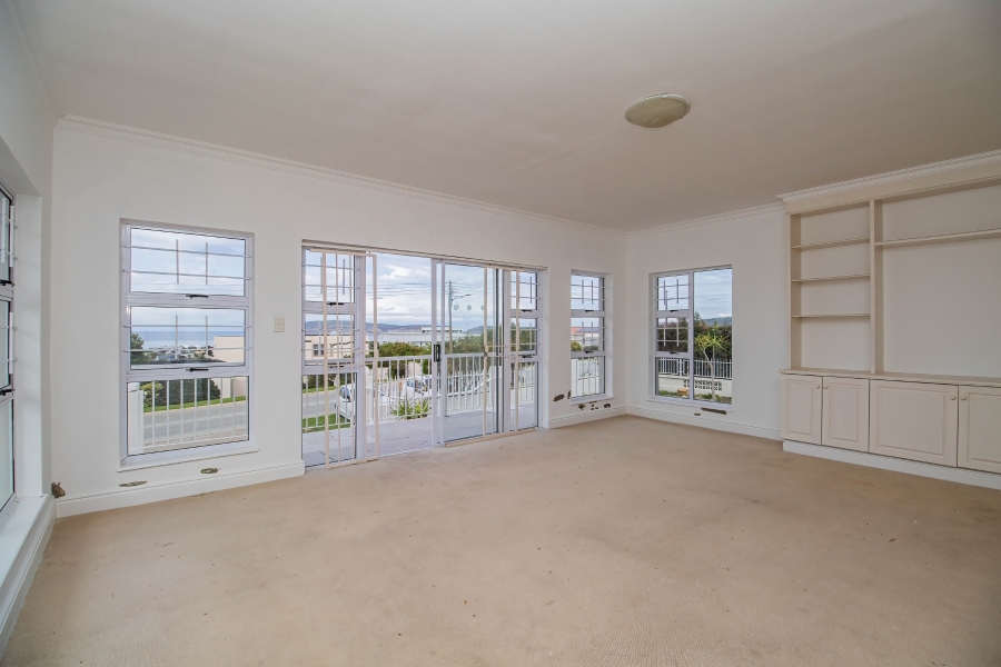 3 Bedroom Property for Sale in Upper Robberg Western Cape